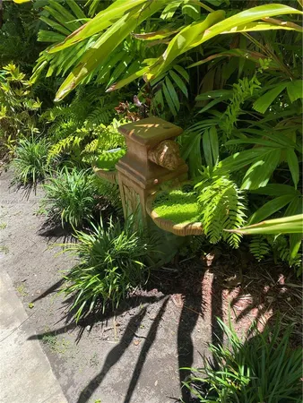 $1,950 | 40 Almeria Avenue, Unit 16, Coral Gables, FL 33134