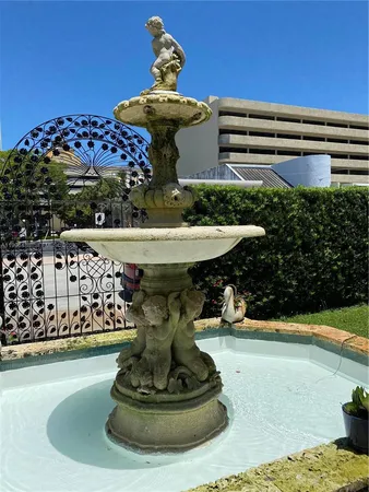$1,950 | 40 Almeria Avenue, Unit 16, Coral Gables, FL 33134