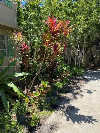 $1,950 | 40 Almeria Avenue, Unit 16, Coral Gables, FL 33134