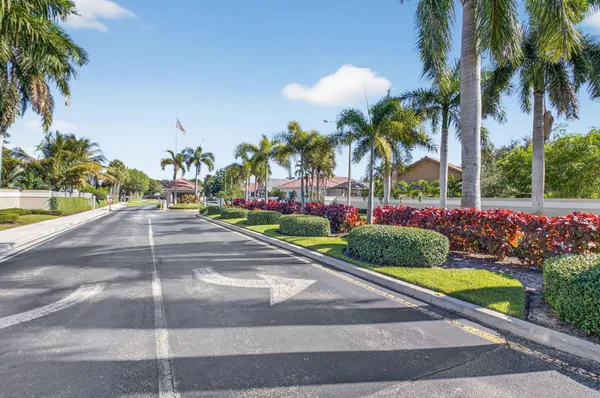 an aerial view of a yard