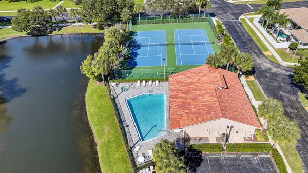 $5,000 | 190 Temple Avenue, Boynton Beach, FL 33436