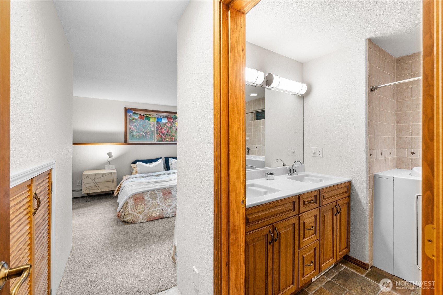 2806 Coho Lane Anacortes, WA 98221 - Photo 29 of 40