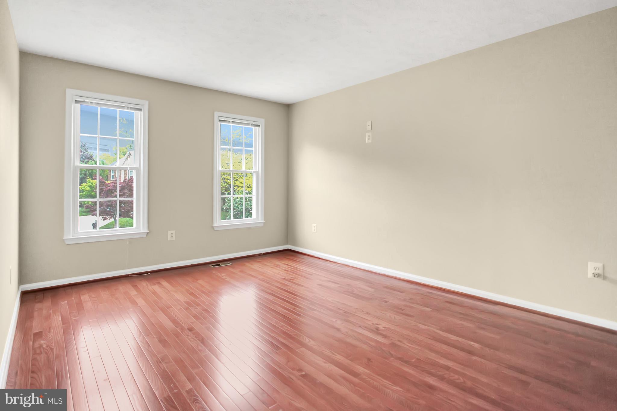 15 Carrollton Road Sterling, VA 20165 - Photo 23 of 30 3rd Bedroom