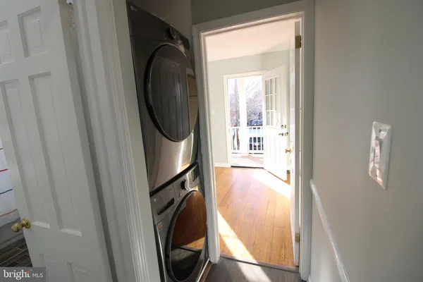 $3,100 | 724 North Washington Street, Alexandria, VA 22314