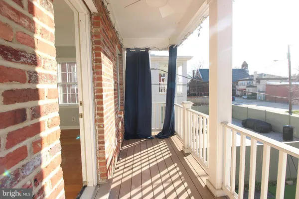 $3,100 | 724 North Washington Street, Alexandria, VA 22314
