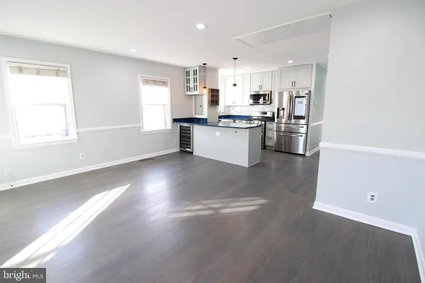 $3,100 | 724 North Washington Street, Alexandria, VA 22314