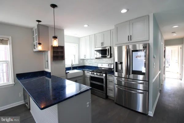 $3,100 | 724 North Washington Street, Alexandria, VA 22314