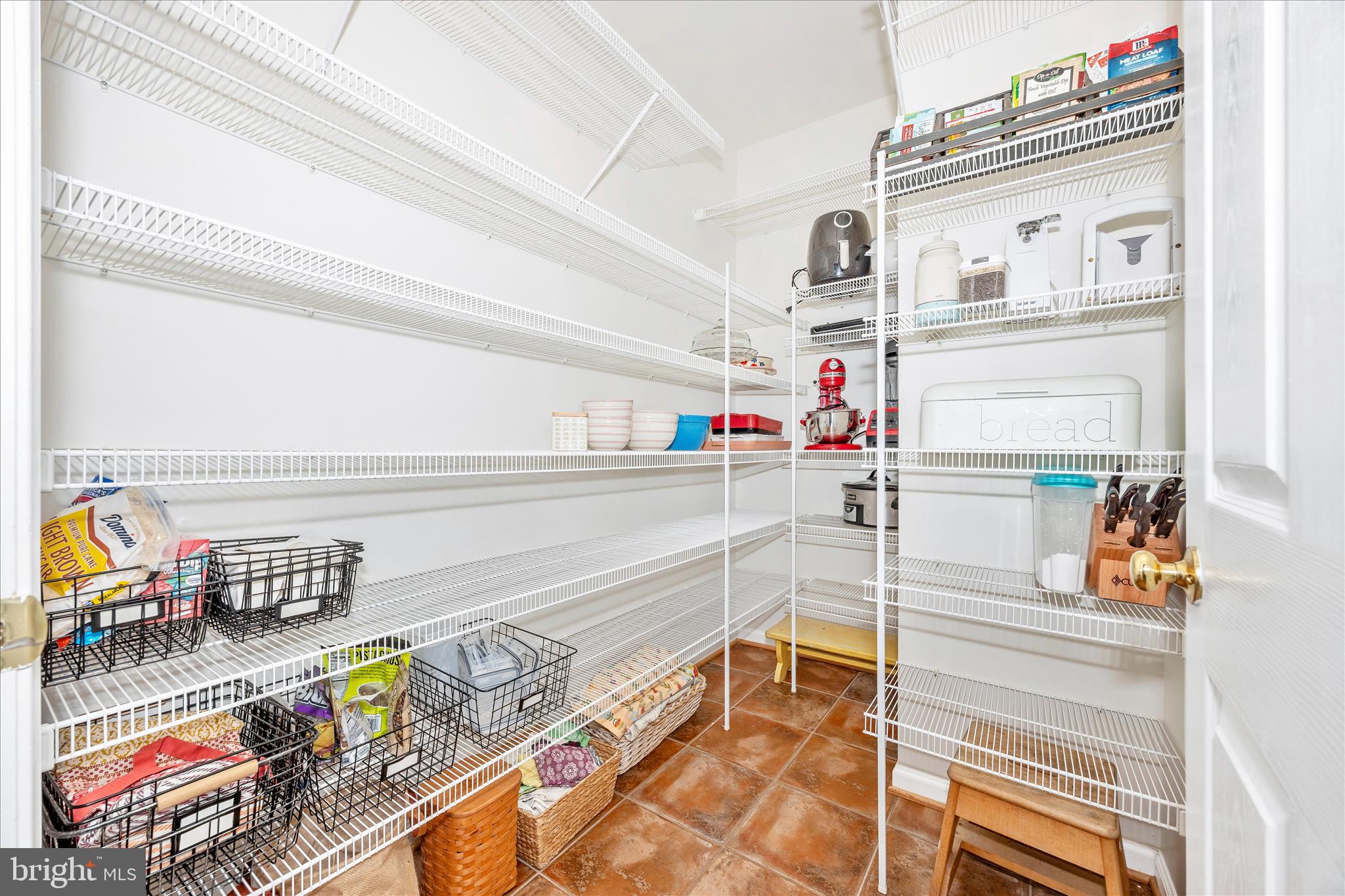 6243 Woodville Road Mount Airy, MD 21771 - Photo 10 of 50