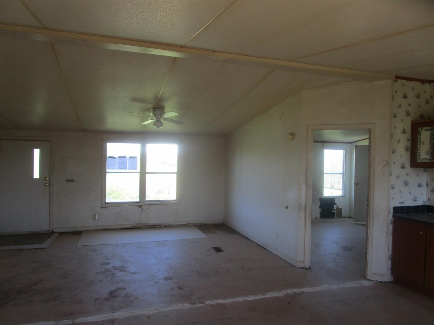 2969 Kennedy Bridge Road Lancaster, KY 40444 - Photo 5 of 24 Listing Photo