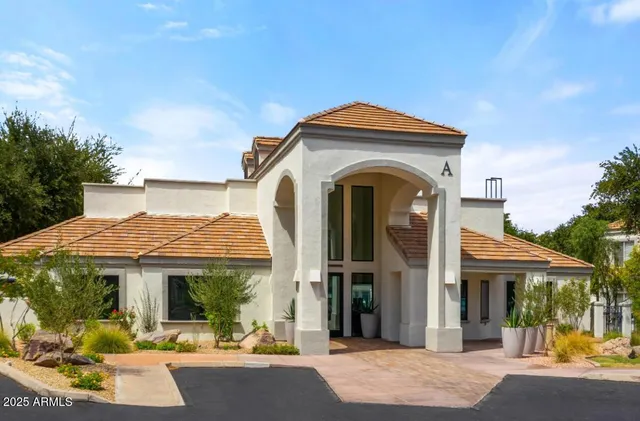 $1,683 | 1250 West Grove Parkway, Unit 2, Tempe, AZ 85283