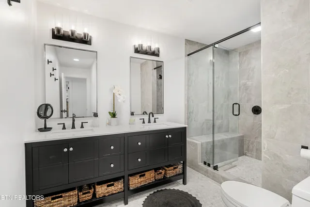 $1,040,000 | 211 Osprey Circle, Vonore, TN 37885