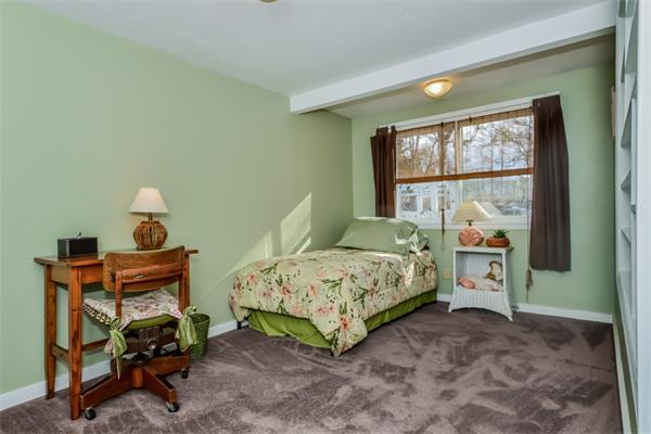 98 Valley Road Plymouth, MA 02360 - Photo 12 of 30 Gallery Image 12