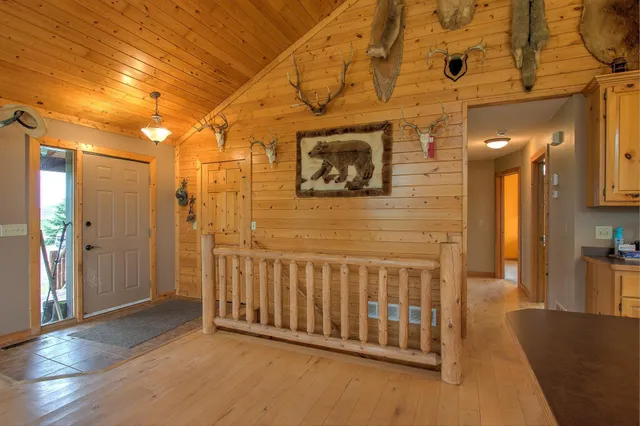 $579,900 | 2200 405th Avenue Northwest, Braham, MN 55006