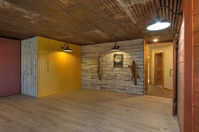 $579,900 | 2200 405th Avenue Northwest, Braham, MN 55006