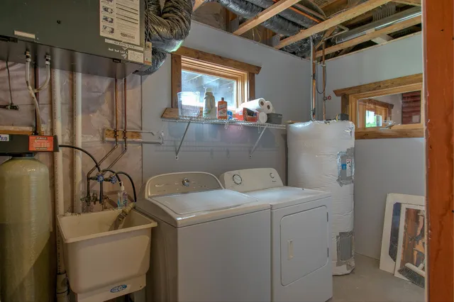 $579,900 | 2200 405th Avenue Northwest, Braham, MN 55006