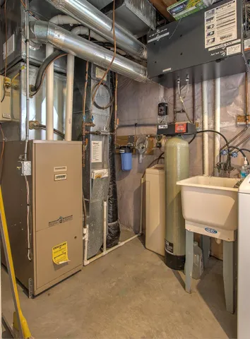 $579,900 | 2200 405th Avenue Northwest, Braham, MN 55006