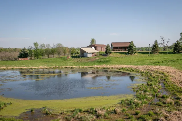 $579,900 | 2200 405th Avenue Northwest, Braham, MN 55006