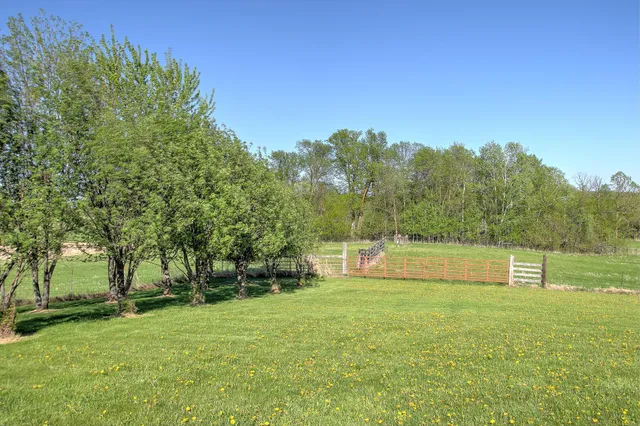 $579,900 | 2200 405th Avenue Northwest, Braham, MN 55006