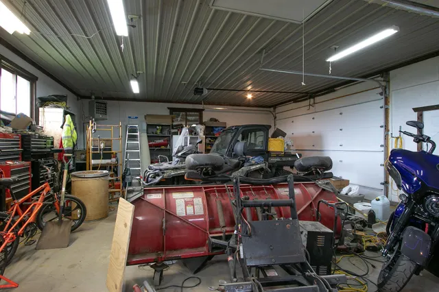 $579,900 | 2200 405th Avenue Northwest, Braham, MN 55006