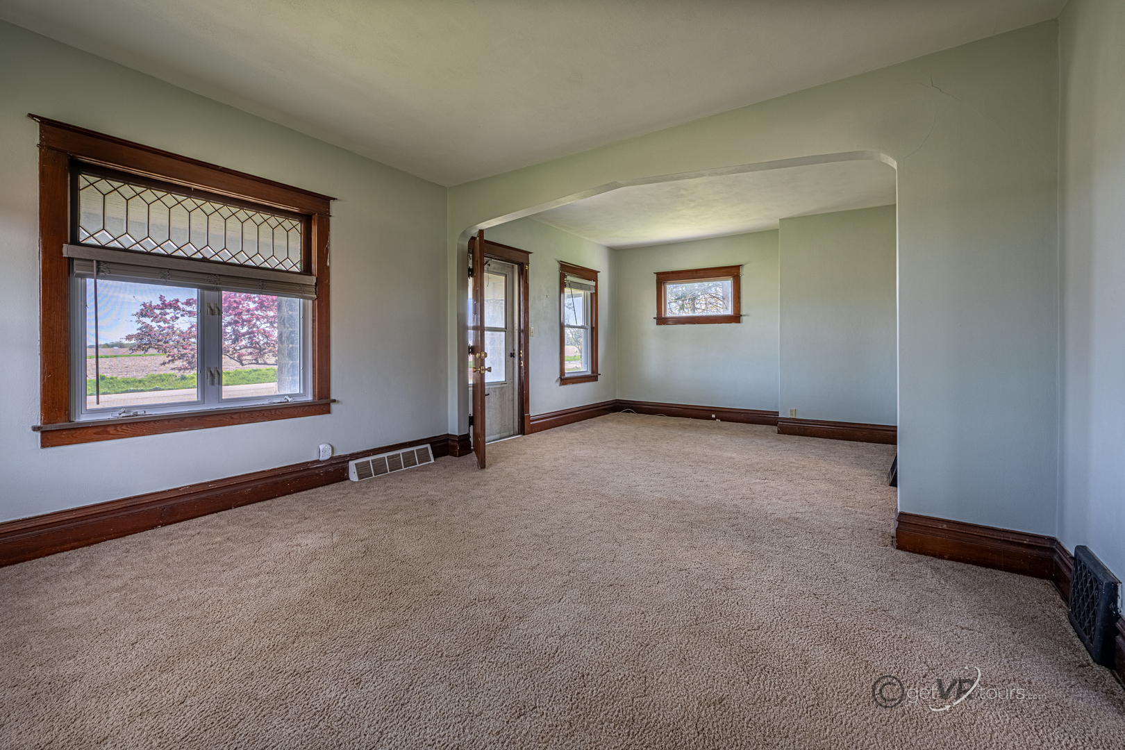 6844 Highway 20 Freeport, IL 61032 - Photo 9 of 29