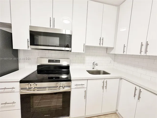 $2,000 | 2153 Southwest 14th Terrace, Unit 1, Miami, FL 33145
