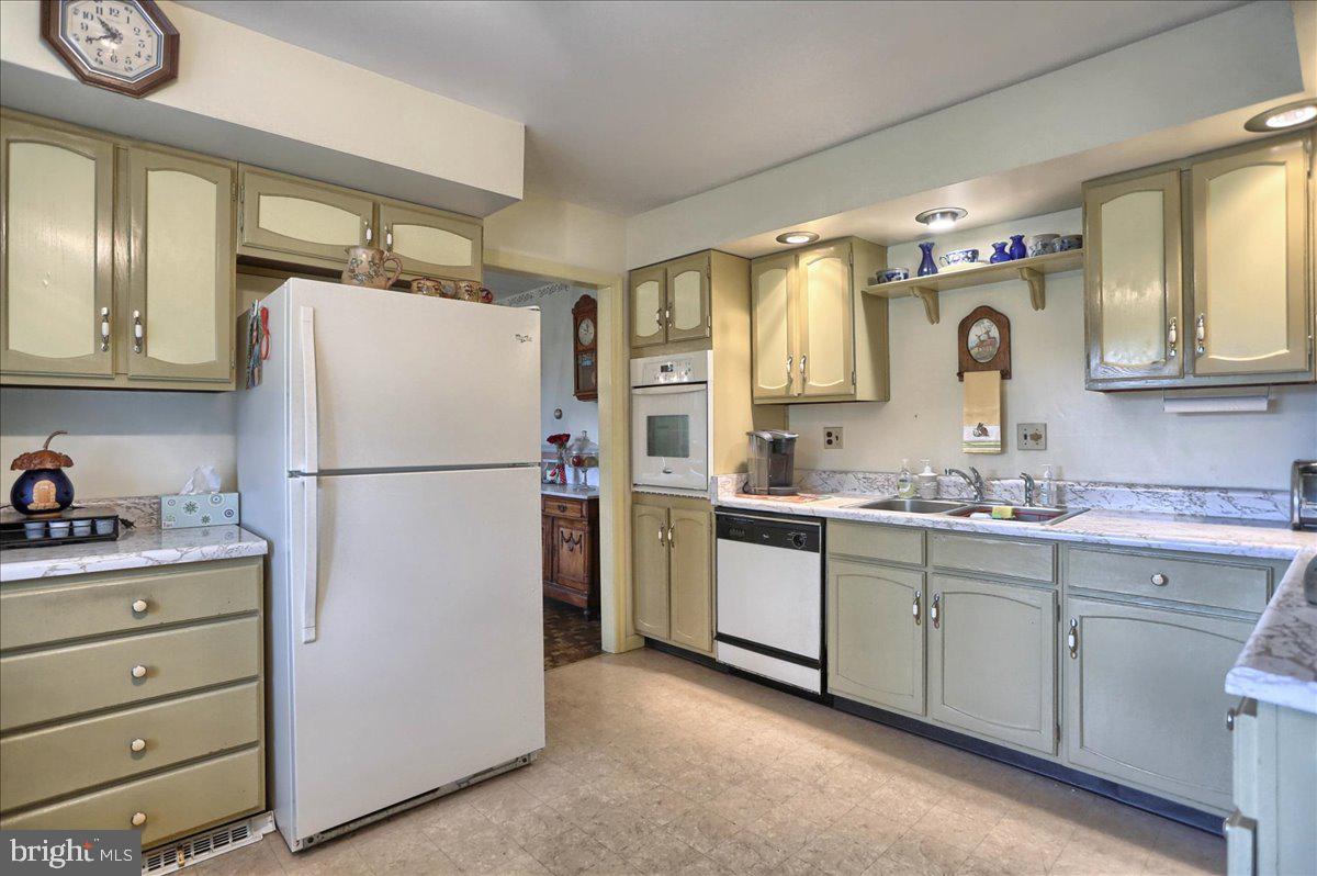 331 Rich Valley Road Carlisle, PA 17015 - Photo 11 of 29 Gallery Image 11