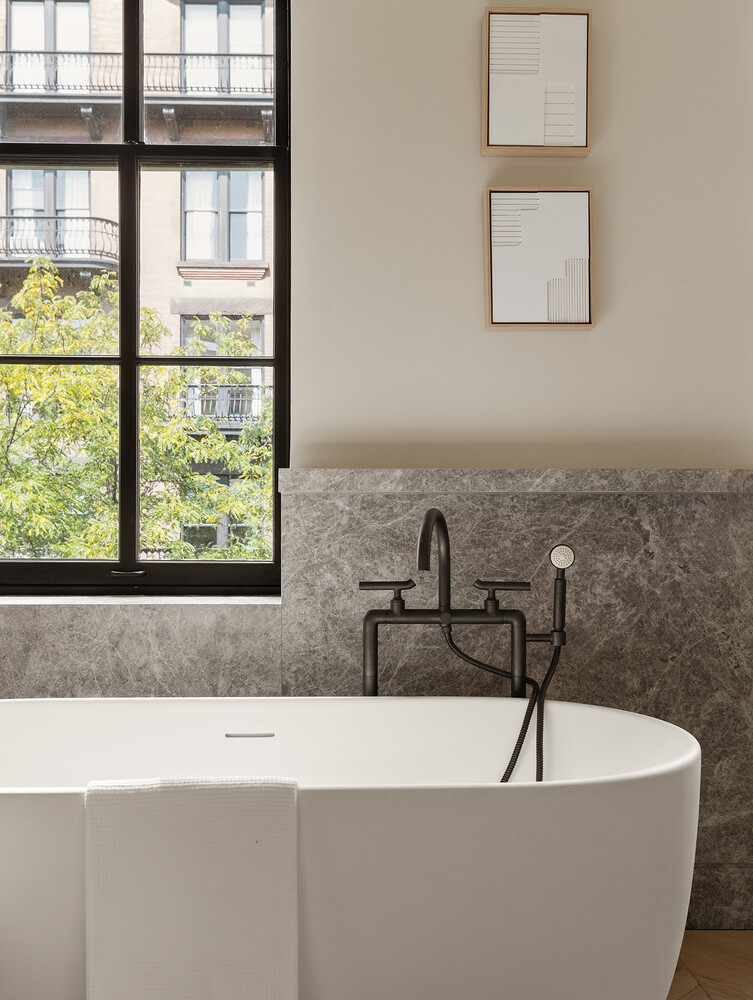 34 West 12th Street Manhattan, NY 10011 - Photo 28 of 53 a living room with a window