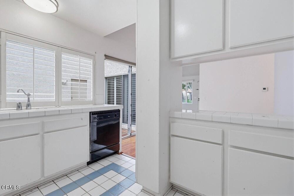 19509 Rinaldi Street, Unit 59 Porter Ranch, CA 91326 - Photo 24 of 47