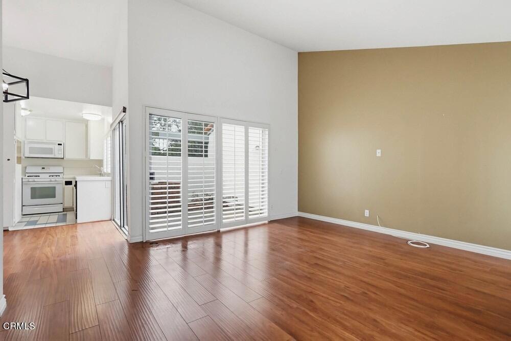 19509 Rinaldi Street, Unit 59 Porter Ranch, CA 91326 - Photo 6 of 47