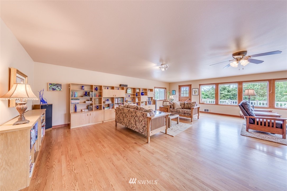 182 Deer Trails Way Sequim, WA 98382 - Photo 8 of 25 Gallery Image 8