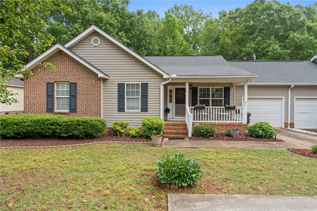 152 Ashton Lane Anderson, SC 29621 - Photo 1 of 20 Gallery Image 1