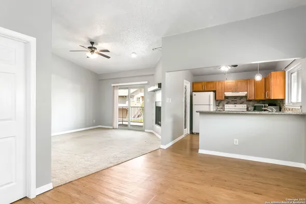 $1,525 | 12610 Uhr Lane, Unit 310, San Antonio, TX 78217