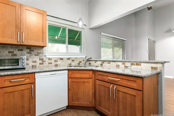 $1,525 | 12610 Uhr Lane, Unit 310, San Antonio, TX 78217