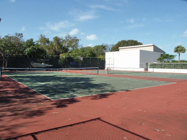98202 Windward Avenue Key Largo, FL 33037 - Photo 17 of 19 Tennis Courts
