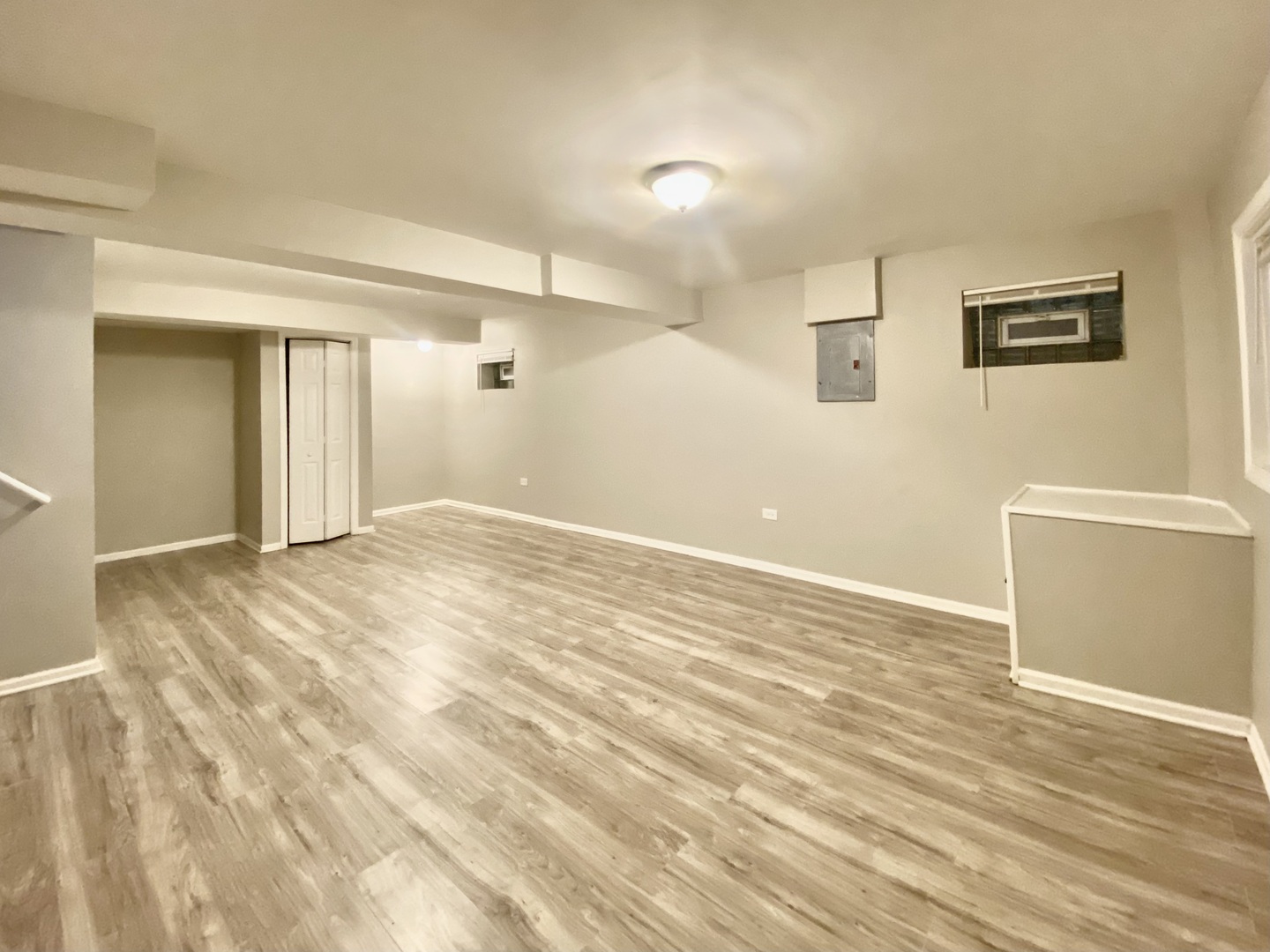 128 Timberlane Road Matteson, IL 60443 - Photo 26 of 28 a view of empty room with wooden floor
