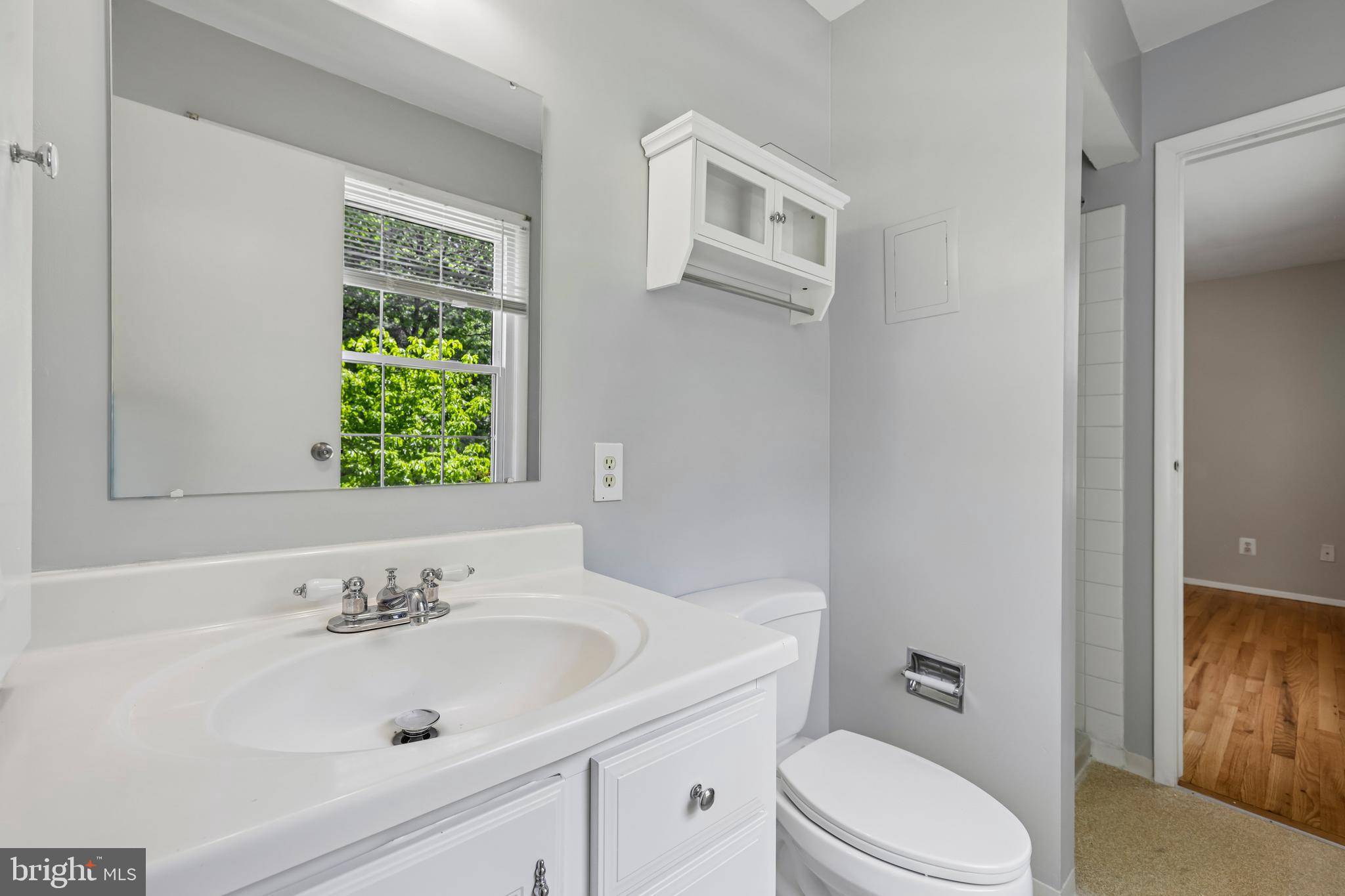 5233 Eliots Oak Road Columbia, MD 21044 - Photo 22 of 51 Bathroom