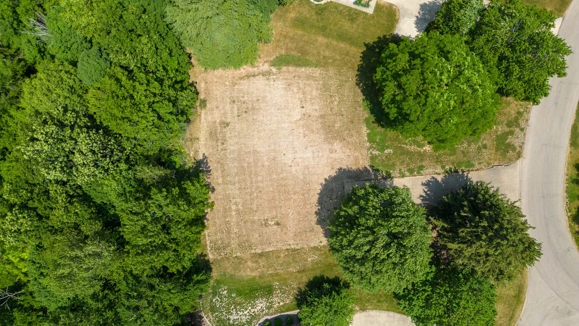 703 West Bryant Cir Drive Princeton, IL 61356 - Photo 2 of 6