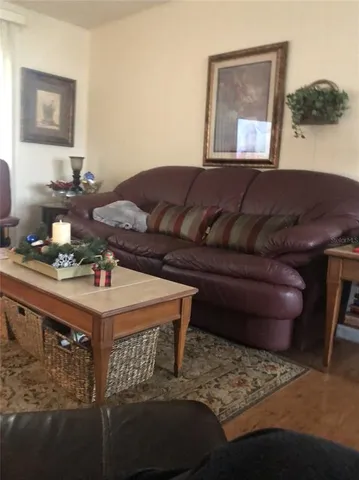 $1,900 | 51 Delaware Court, Unit 9, Palm Harbor, FL 34684