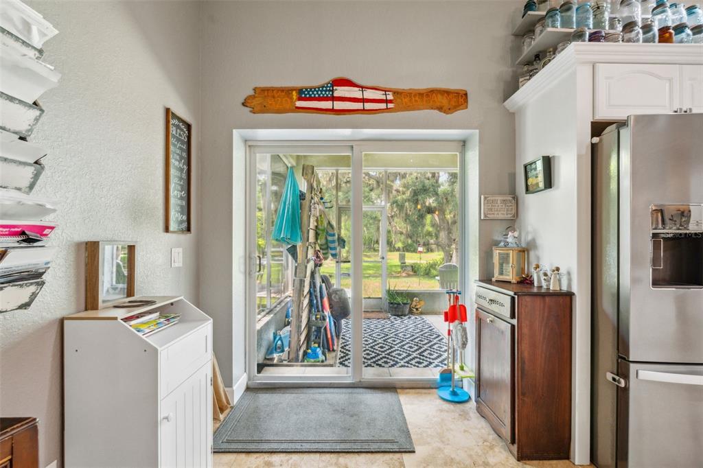 15780 Wilson Road Sarasota, FL 34240 - Photo 16 of 66 Gallery Image 16