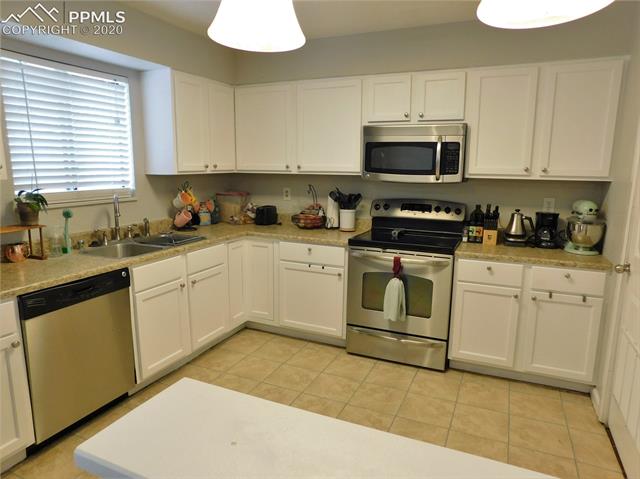 6850 Chippewa Road Colorado Springs, CO 80915 - Photo 8 of 12