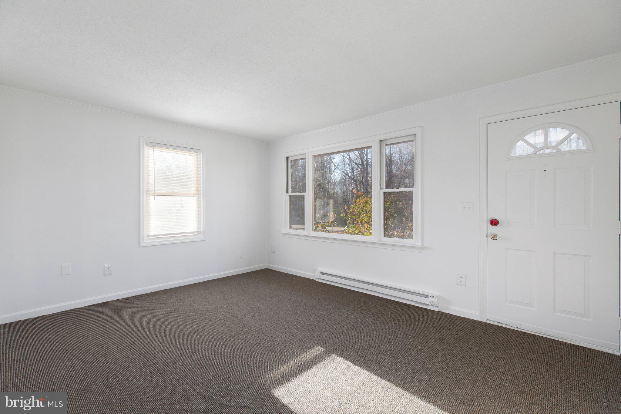 6932 Old Courthouse Road Spotsylvania, VA 22551 - Photo 3 of 27 Light and bright