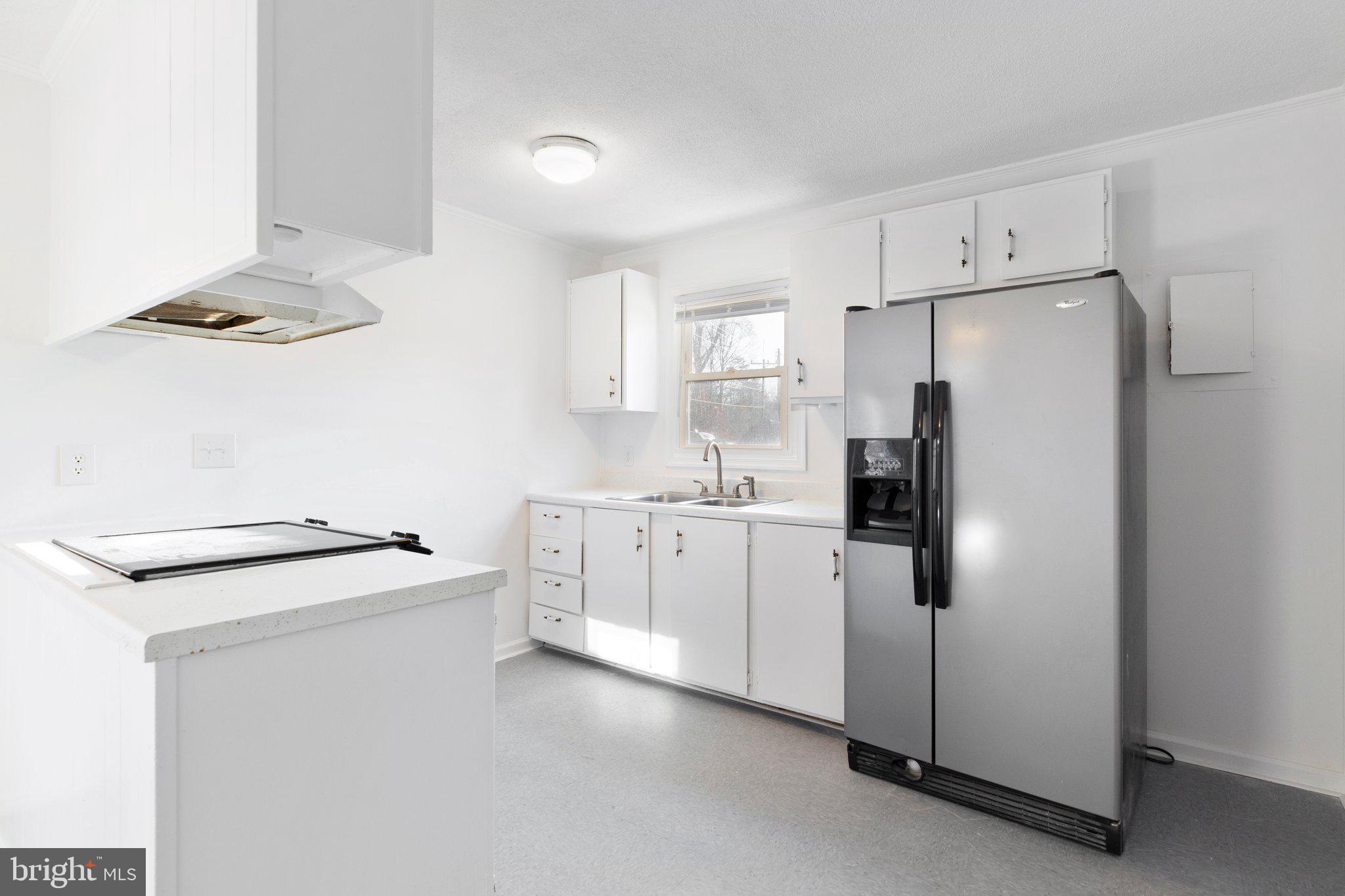 6932 Old Courthouse Road Spotsylvania, VA 22551 - Photo 7 of 27 Stainless steel refrigerator