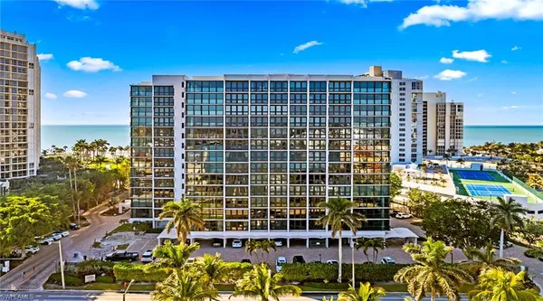 $15,000 | 4031 Gulf Shore Boulevard North, Unit 11C, Naples, FL 34103