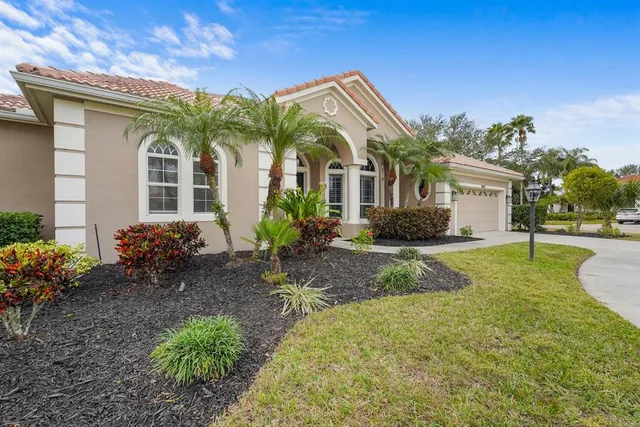 $6,900 | 7042 Twin Hills Terrace, Lakewood Ranch, FL 34202