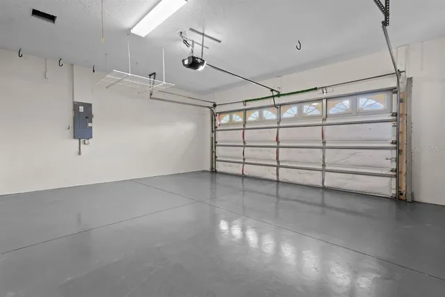 $6,900 | 7042 Twin Hills Terrace, Lakewood Ranch, FL 34202