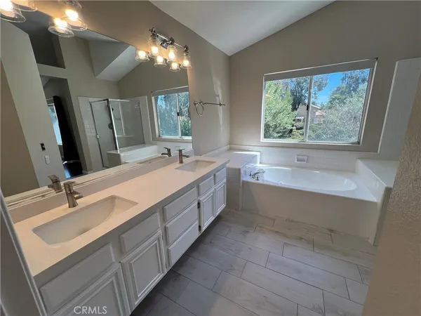 $3,350 | 39335 VÃa Zaragoza, Murrieta, CA 92563