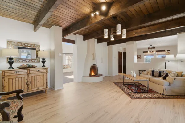 $799,000 | 20 Ave Del Monte Alto, Santa Fe, NM 87508