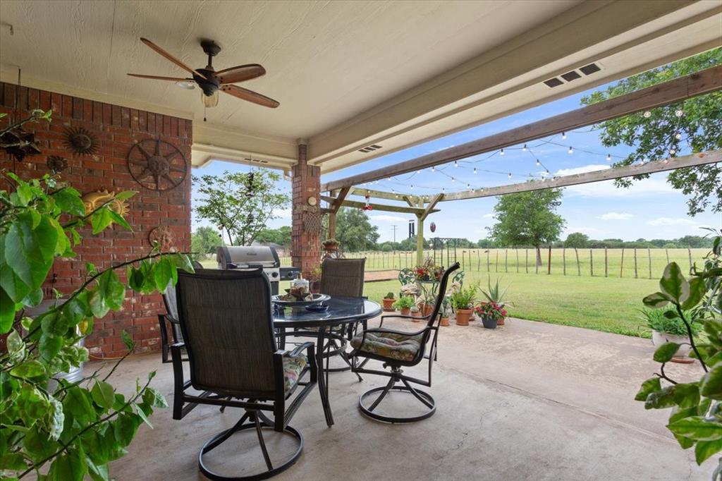 6008 Mesquite Tree Court Waco, TX 76708 - Photo 11 of 39