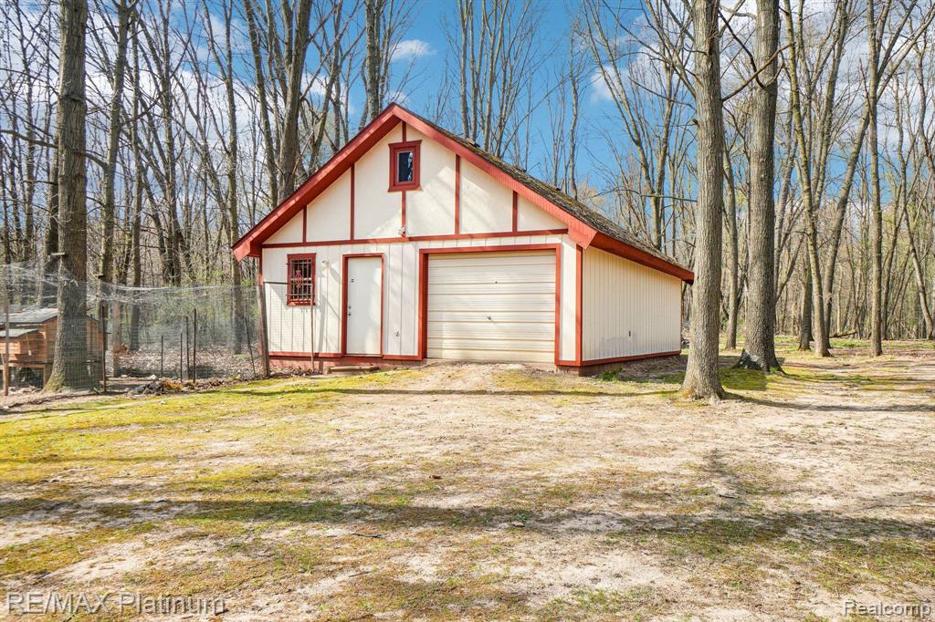 3380 West Cohoctah Road Byron, MI 48418 - Photo 25 of 28