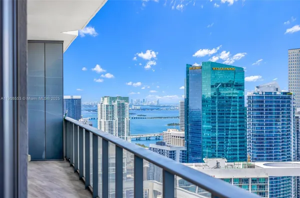 $7,000 | 801 South Miami Avenue, Unit 5204, Miami, FL 33131